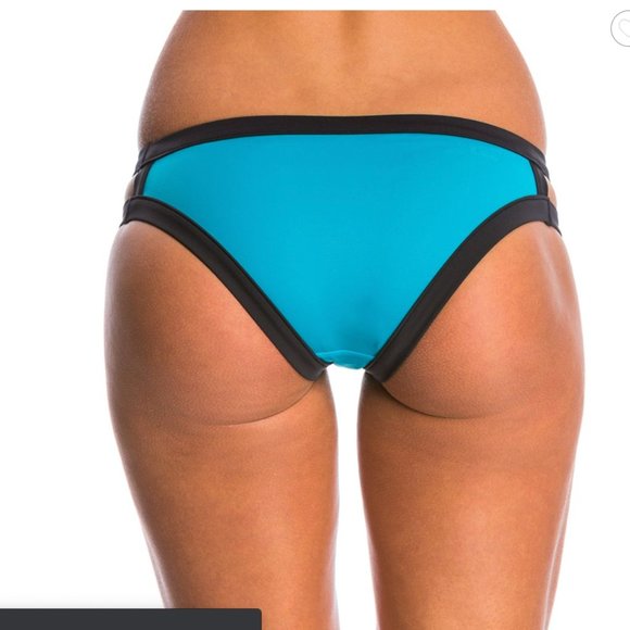 NWT❣️Rip Curl Reversible Banded Bikini Bottom - Picture 4 of 6